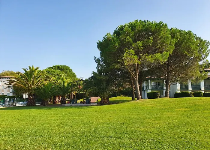 Domaine De Bordaberry Апартаменты *